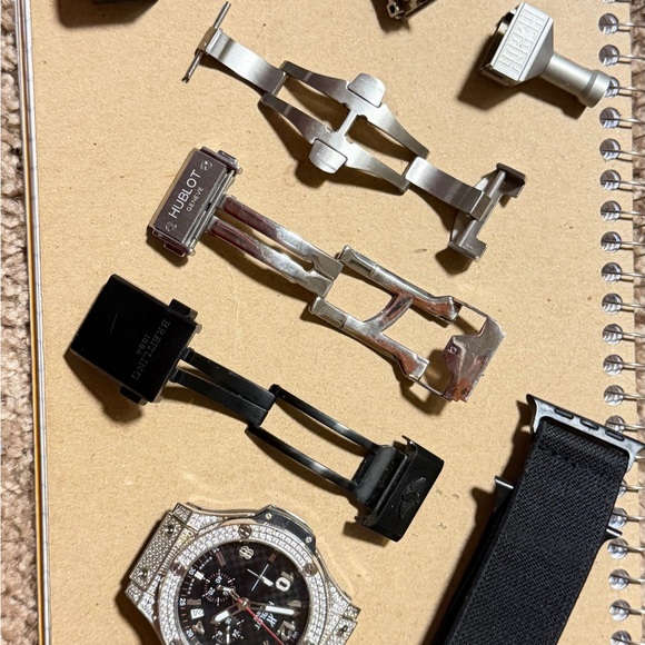 Electronics and jewelry bundle. - Picture 3 of 10